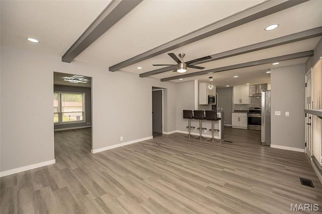 3033 Aberdeen Drive, St Louis, MO 63033