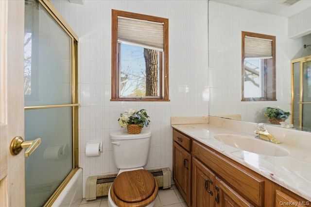 467 W Broadway, Cedarhurst, NY 11516