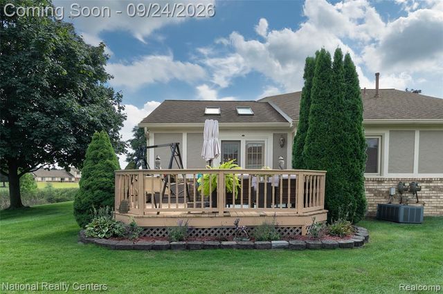 42186 Blossom Lane 40, Clinton Township, MI 48038