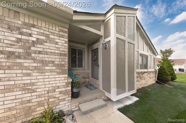 42186 Blossom Lane 40, Clinton Township, MI 48038