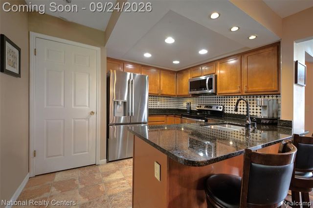 42186 Blossom Lane 40, Clinton Township, MI 48038