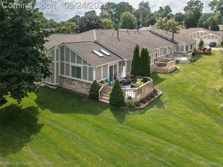 42186 Blossom Lane 40, Clinton Township, MI 48038