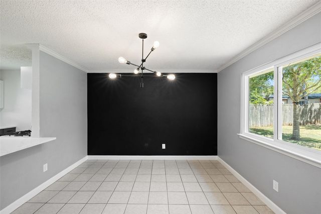 2808 Firecrest DR, Austin, TX 78748