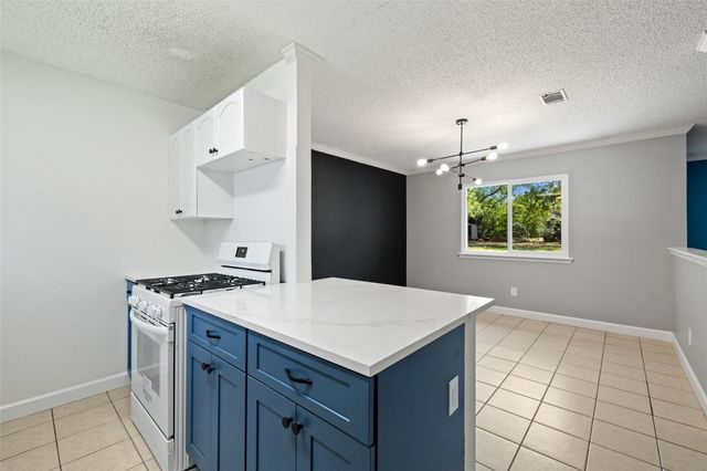 2808 Firecrest DR, Austin, TX 78748