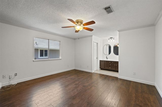 2808 Firecrest DR, Austin, TX 78748