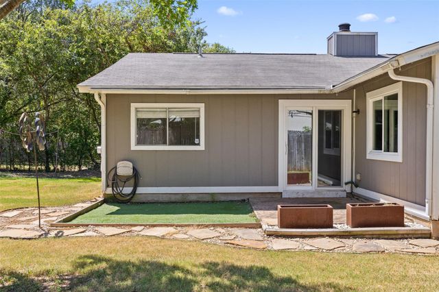 2808 Firecrest DR, Austin, TX 78748