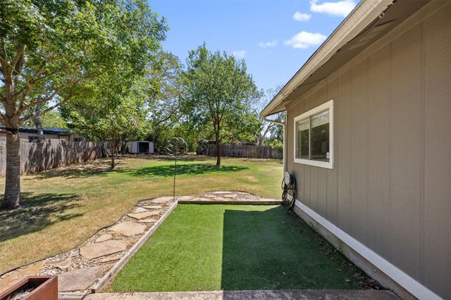 2808 Firecrest DR, Austin, TX 78748