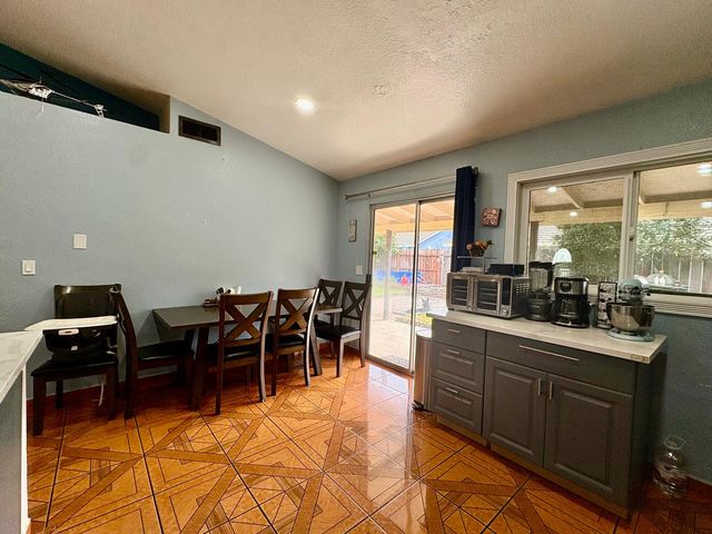 3520 HALLSBORO Ct, Modesto, CA 95357