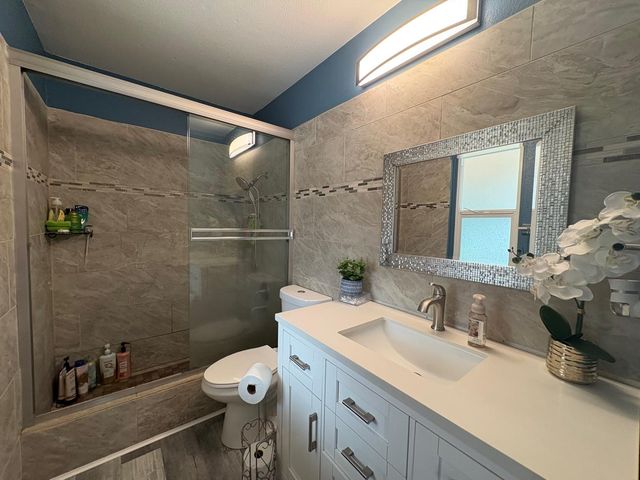 3520 HALLSBORO Ct, Modesto, CA 95357