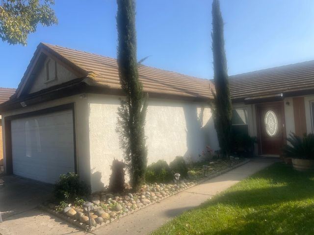 3520 HALLSBORO Ct, Modesto, CA 95357