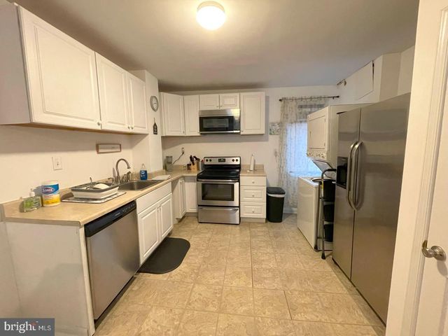 1110 CATHEDRAL ST, Baltimore, MD 21201