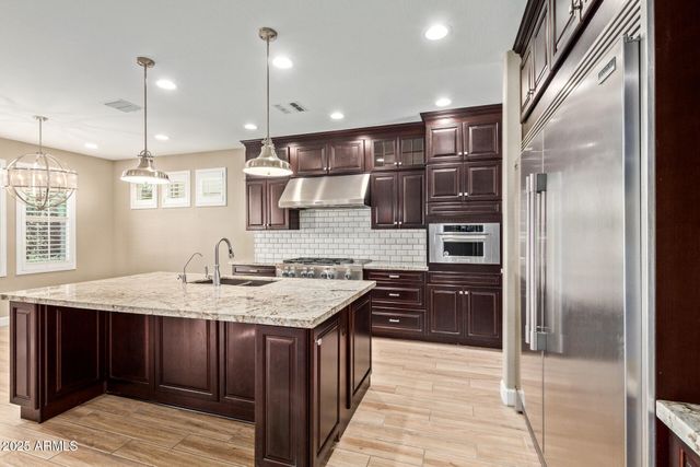 4322 S GARDENIA Drive, Chandler, AZ 85248