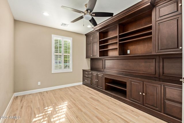 4322 S GARDENIA Drive, Chandler, AZ 85248