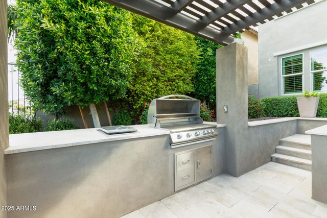 4322 S GARDENIA Drive, Chandler, AZ 85248