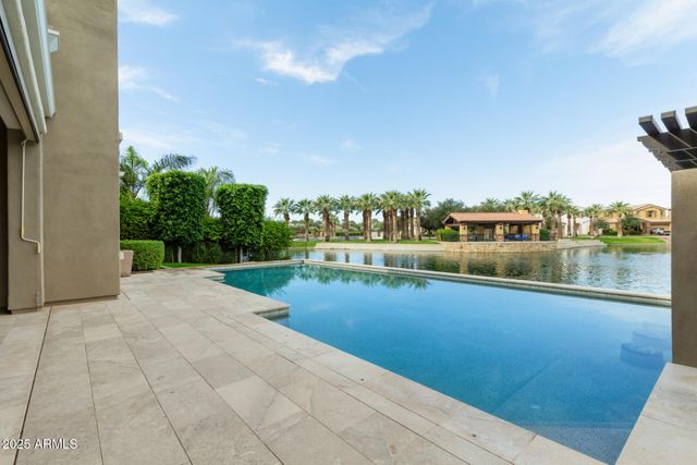 4322 S GARDENIA Drive, Chandler, AZ 85248