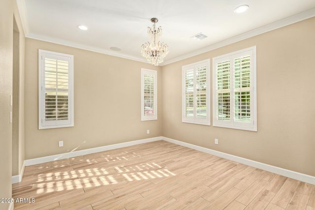 4322 S GARDENIA Drive, Chandler, AZ 85248