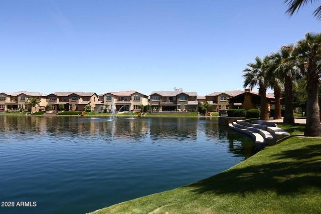 4322 S GARDENIA Drive, Chandler, AZ 85248