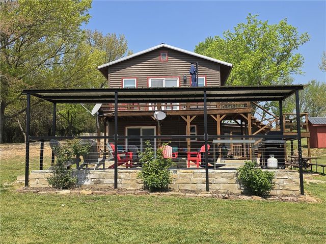 824 County Road 455, Berryville, AR 72616