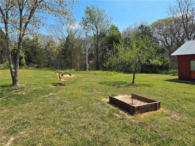 824 County Road 455, Berryville, AR 72616