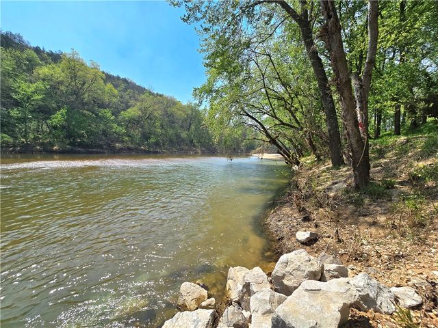 824 County Road 455, Berryville, AR 72616