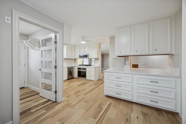 10422 Raritan Drive, Houston, TX 77043