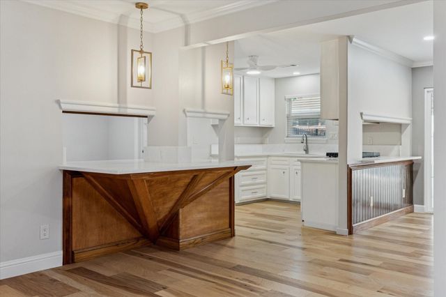 10422 Raritan Drive, Houston, TX 77043