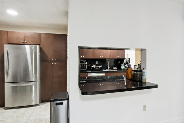 1891 N 61st Avenue 206, Hollywood, FL 33024