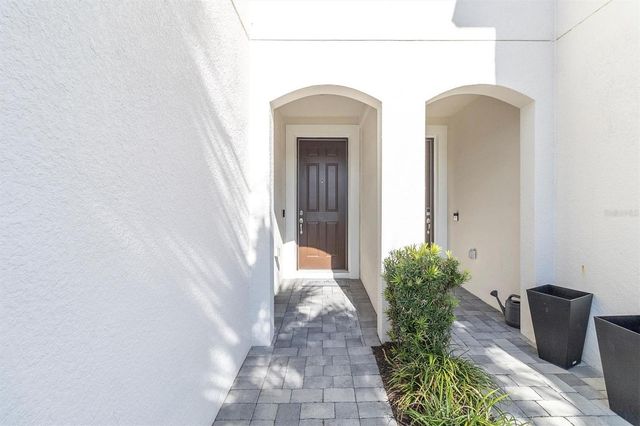 19421 MONARCH WIND WAY, Lutz, FL 33558