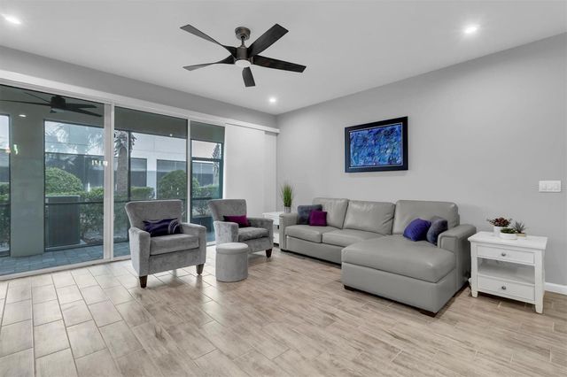 19421 MONARCH WIND WAY, Lutz, FL 33558