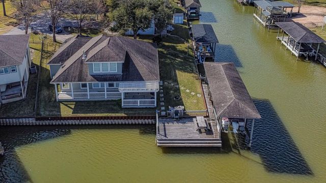 27 Marina Court, Coldspring, TX 77331