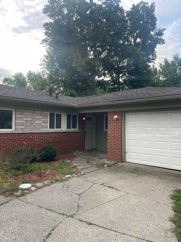 23484 Larkshire Street, Farmington Hills, MI 48336