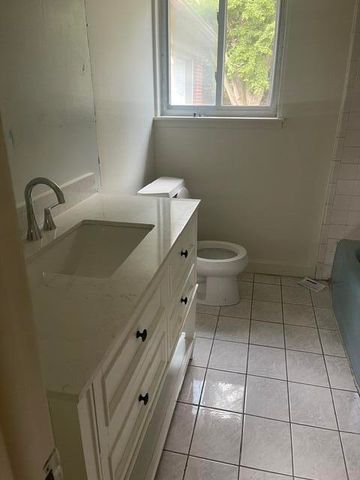 23484 Larkshire Street, Farmington Hills, MI 48336