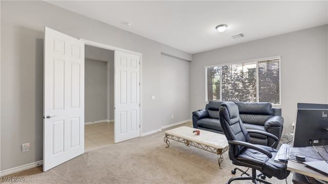 9635 Ramon Valley Avenue, Las Vegas, NV 89149