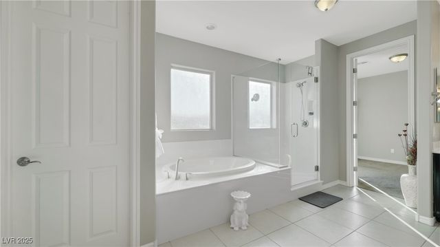 9635 Ramon Valley Avenue, Las Vegas, NV 89149