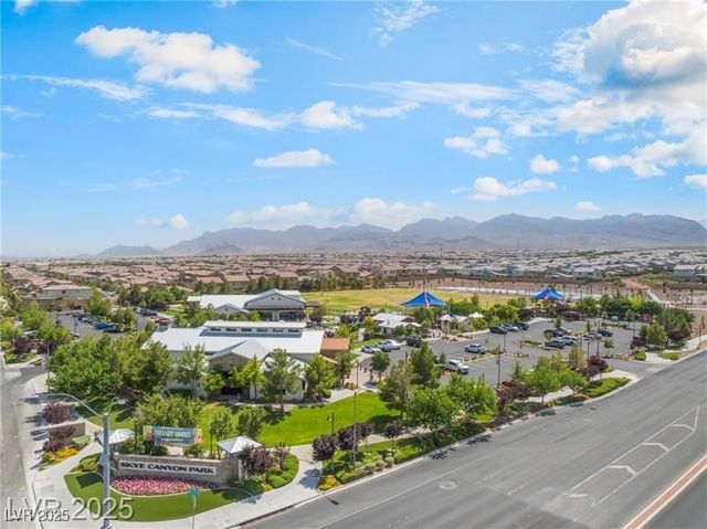 9635 Ramon Valley Avenue, Las Vegas, NV 89149