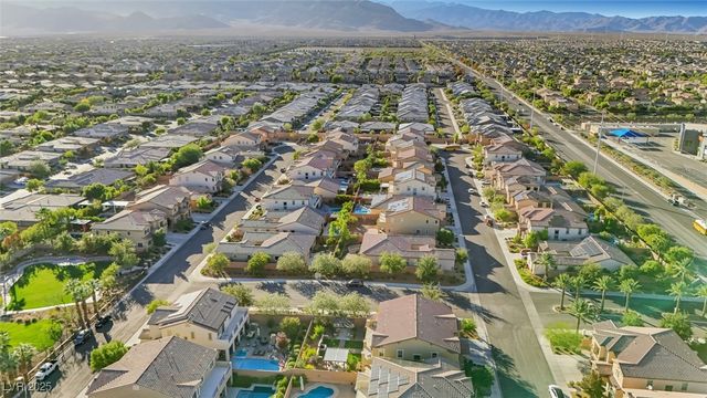 9635 Ramon Valley Avenue, Las Vegas, NV 89149