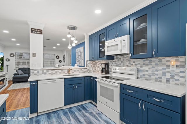 598 Cambridge Circle, Manchester, NJ 08759