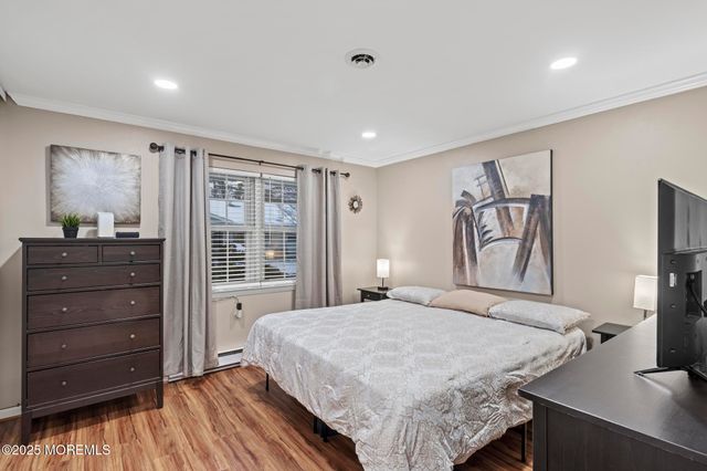 598 Cambridge Circle, Manchester, NJ 08759