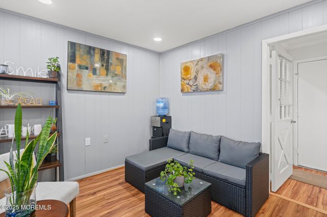 598 Cambridge Circle, Manchester, NJ 08759