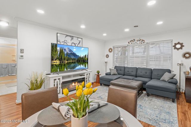 598 Cambridge Circle, Manchester, NJ 08759