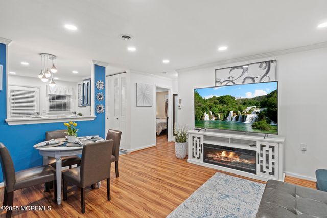 598 Cambridge Circle, Manchester, NJ 08759