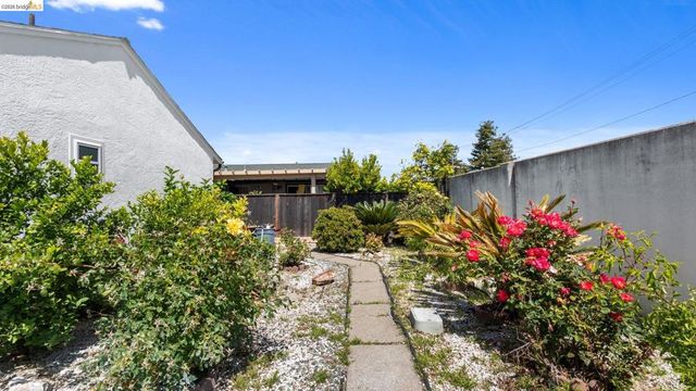 3672 Del Monte Way, San Leandro, CA 94578