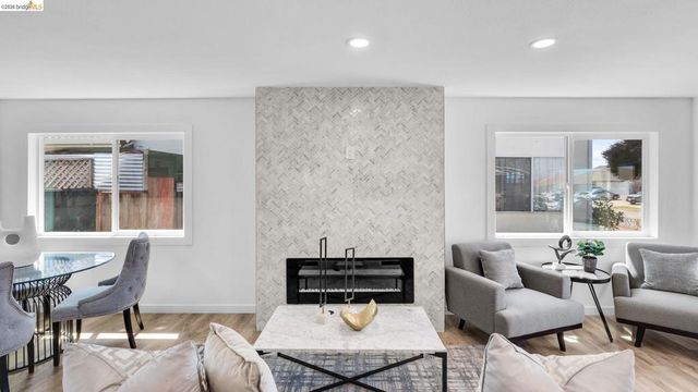 3672 Del Monte Way, San Leandro, CA 94578