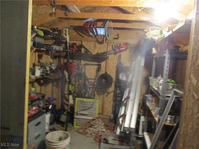 8209 Russell Lane, Cleveland, OH 44144