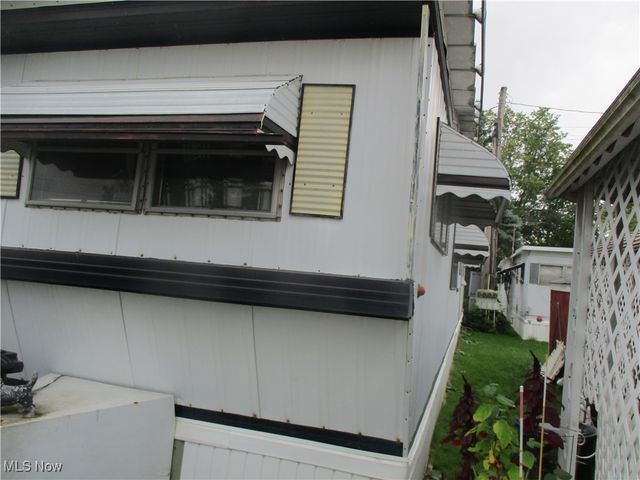 8209 Russell Lane, Cleveland, OH 44144