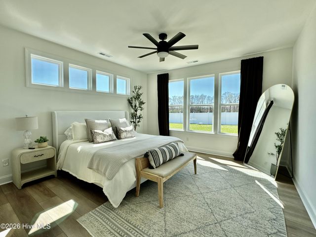 1748 Dixon Grove Lane, Grimesland, NC 27837