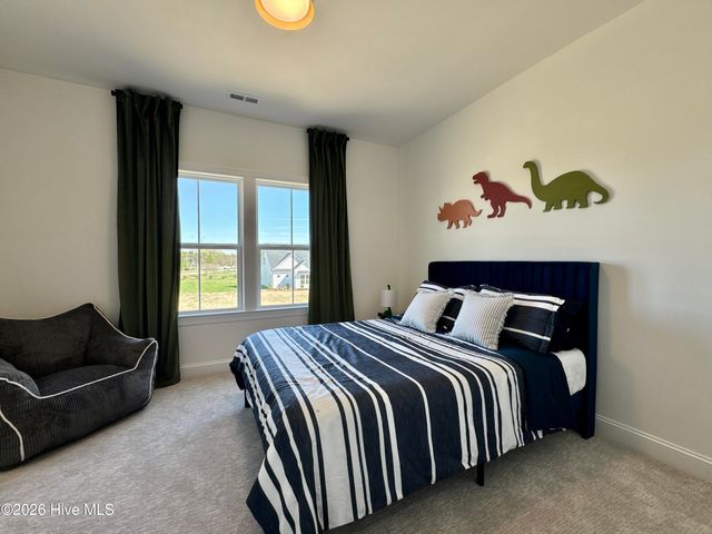 1748 Dixon Grove Lane, Grimesland, NC 27837