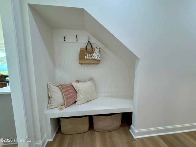 1748 Dixon Grove Lane, Grimesland, NC 27837