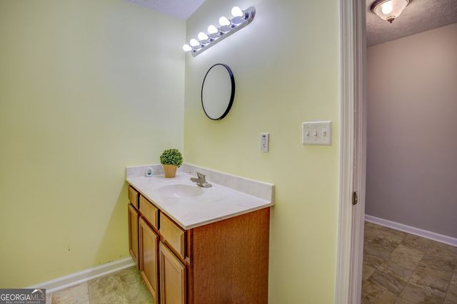 162 Collins Road, Jackson, GA 30233