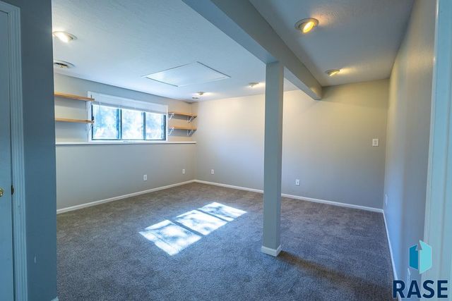 1000 S Lakota Ave Avenue, Brandon, SD 57005